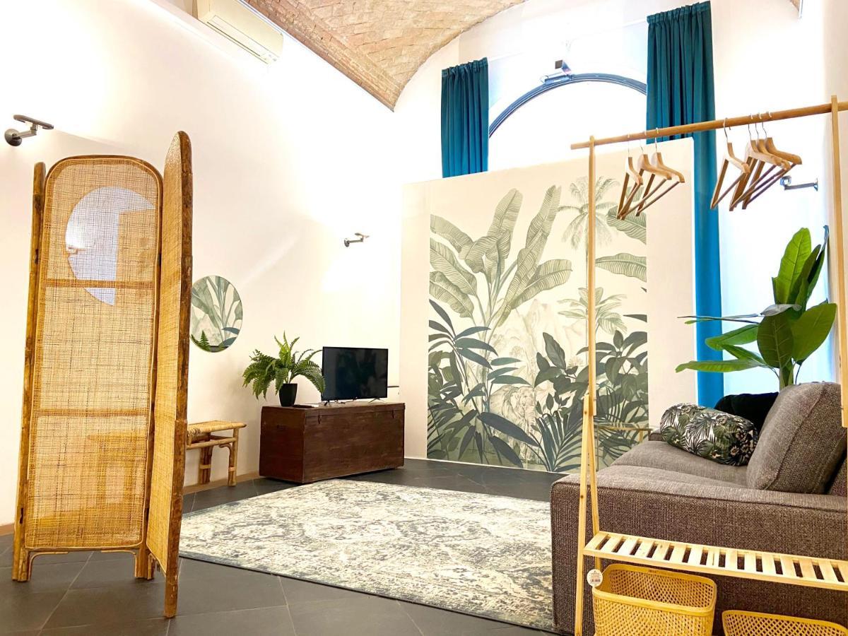 The Jungle Apartment Parma Exterior photo